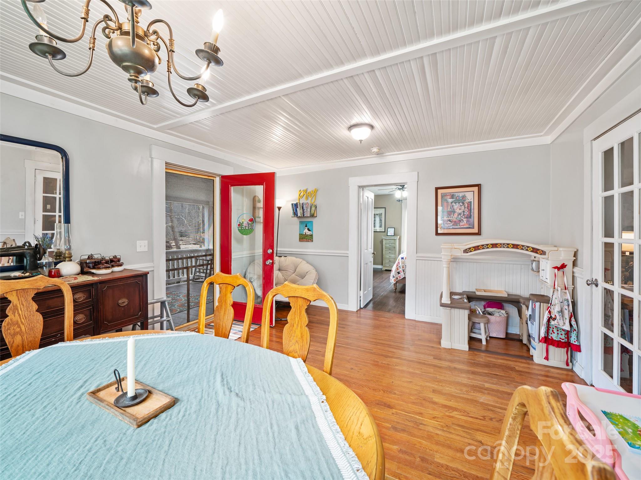 784 Riverview Road Burnsville, NC 28714 - Photo 18 of 38