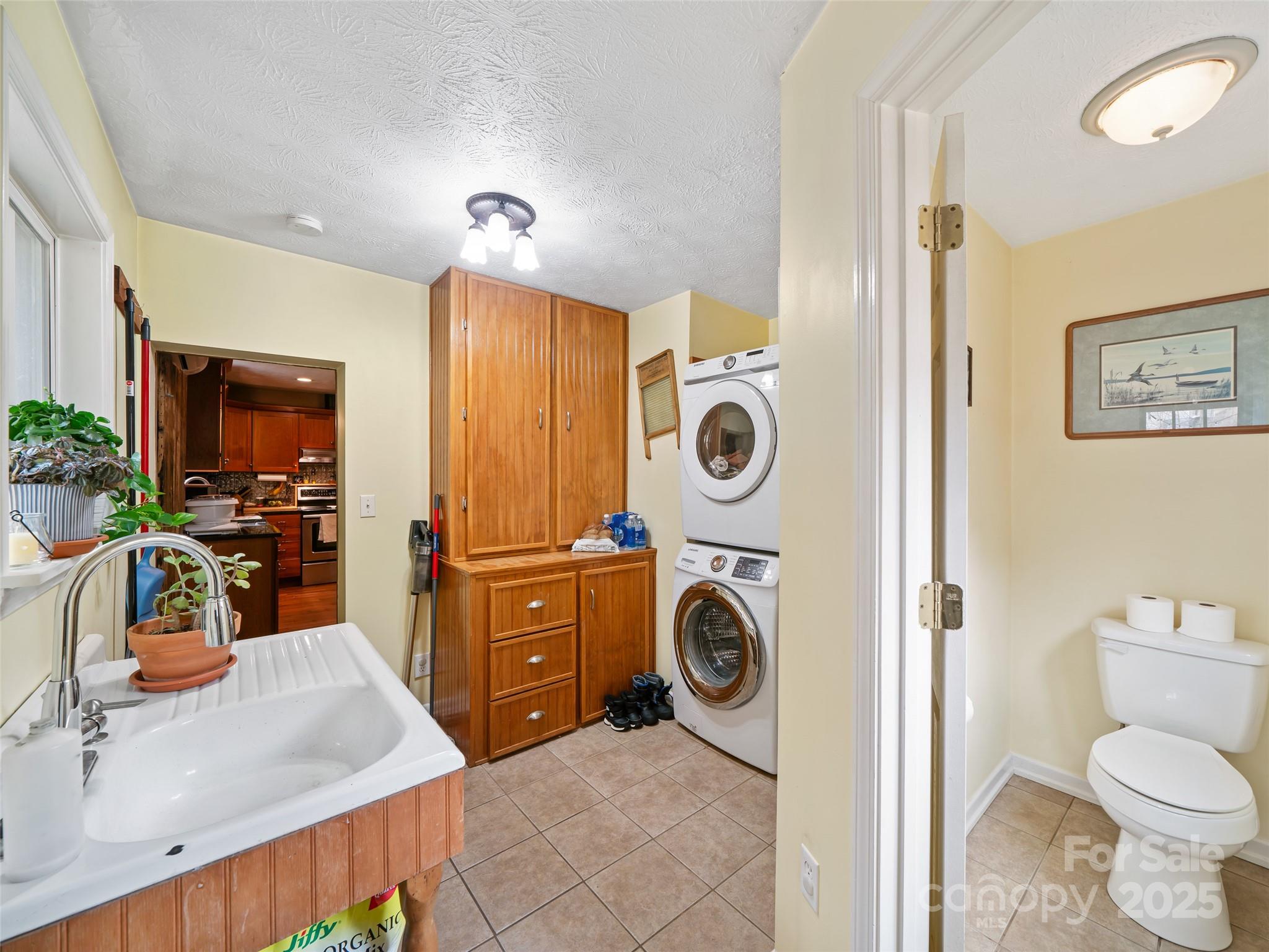 784 Riverview Road Burnsville, NC 28714 - Photo 21 of 38