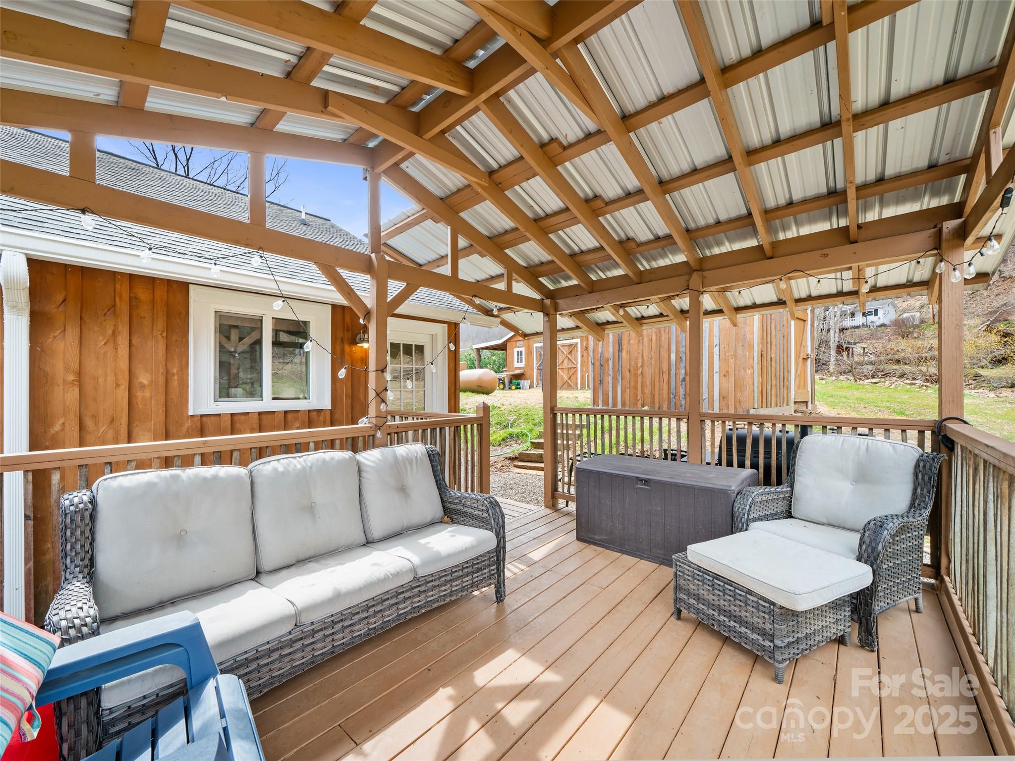 784 Riverview Road Burnsville, NC 28714 - Photo 24 of 38