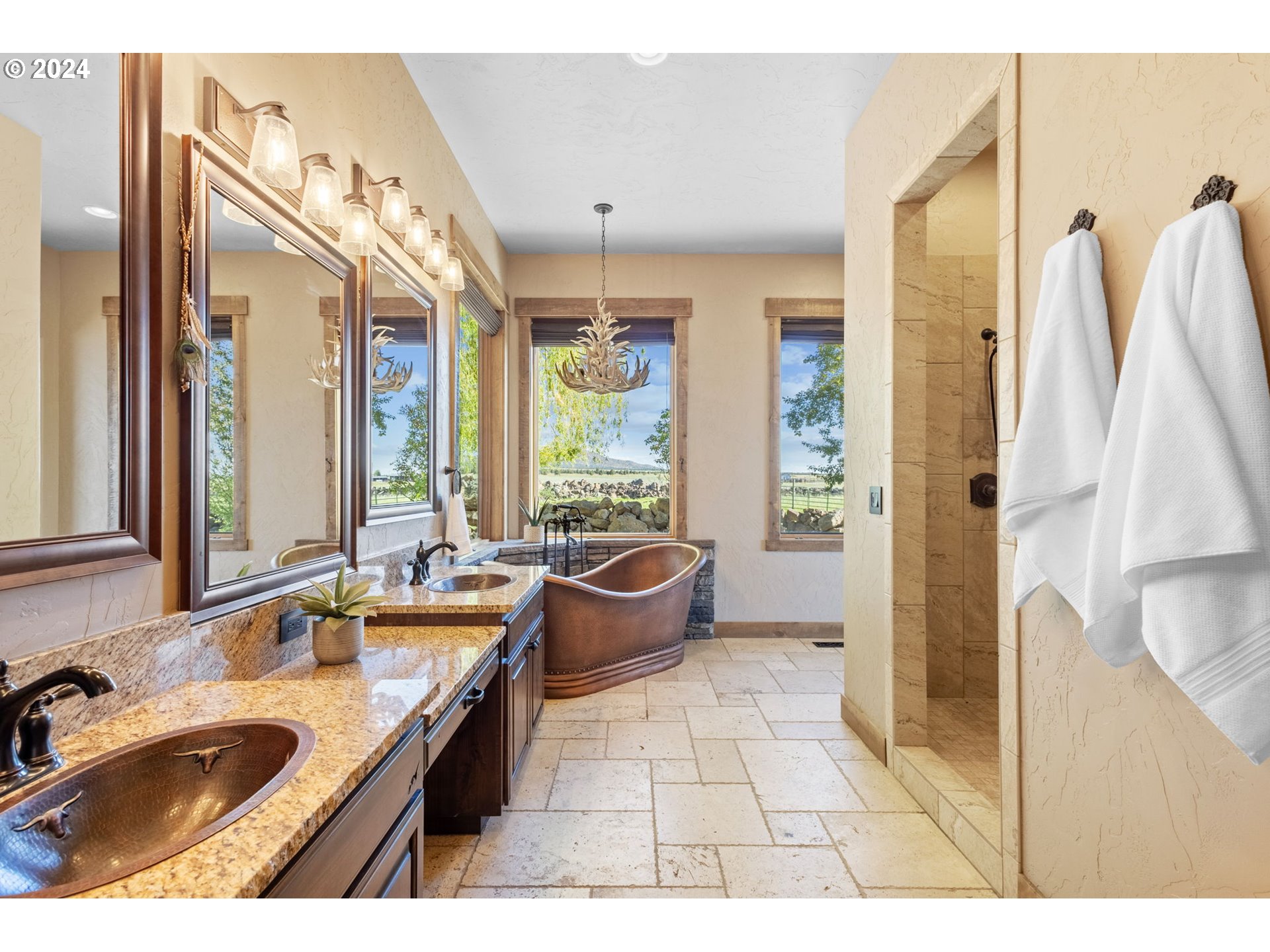 13501 Southwest Riggs Road Powell Butte, OR 97753 - Photo 23 of 46