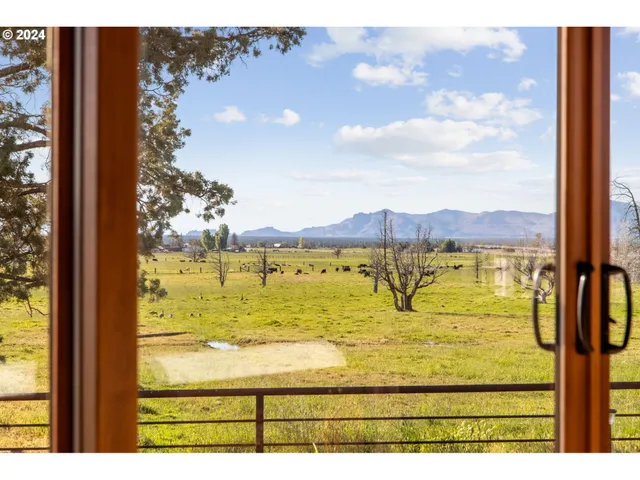 $3,335,000 | 13501 Southwest Riggs Road, Powell Butte, OR 97753