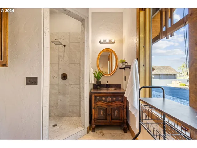 $3,335,000 | 13501 Southwest Riggs Road, Powell Butte, OR 97753