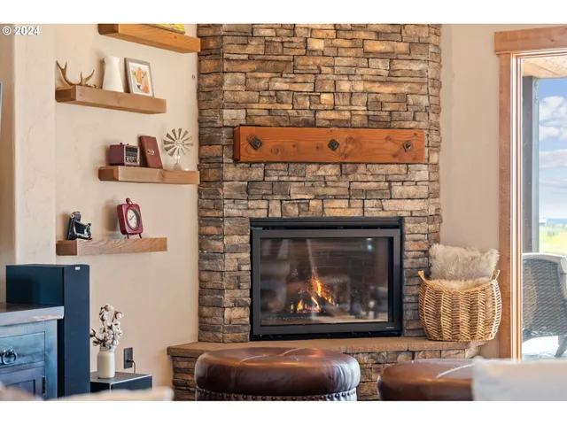 $3,335,000 | 13501 Southwest Riggs Road, Powell Butte, OR 97753