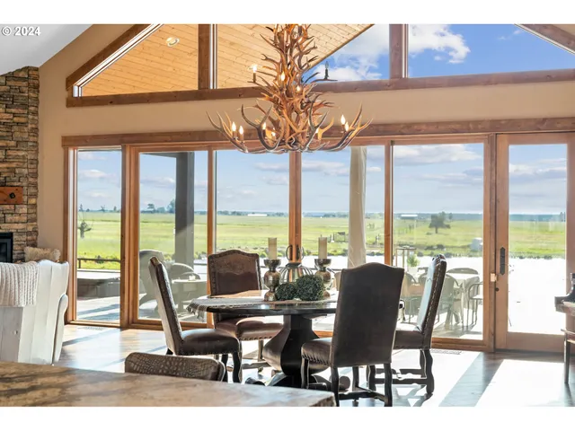 $3,335,000 | 13501 Southwest Riggs Road, Powell Butte, OR 97753