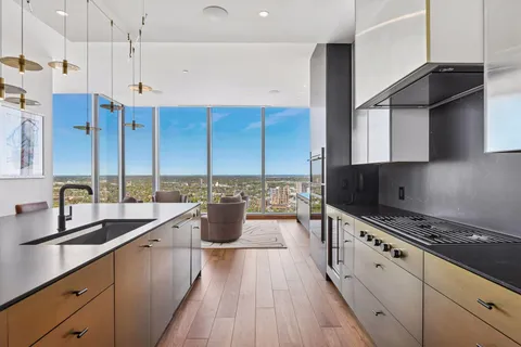 $3,300,000 | 255 Hennepin Avenue, Unit 3303, Minneapolis, MN 55401
