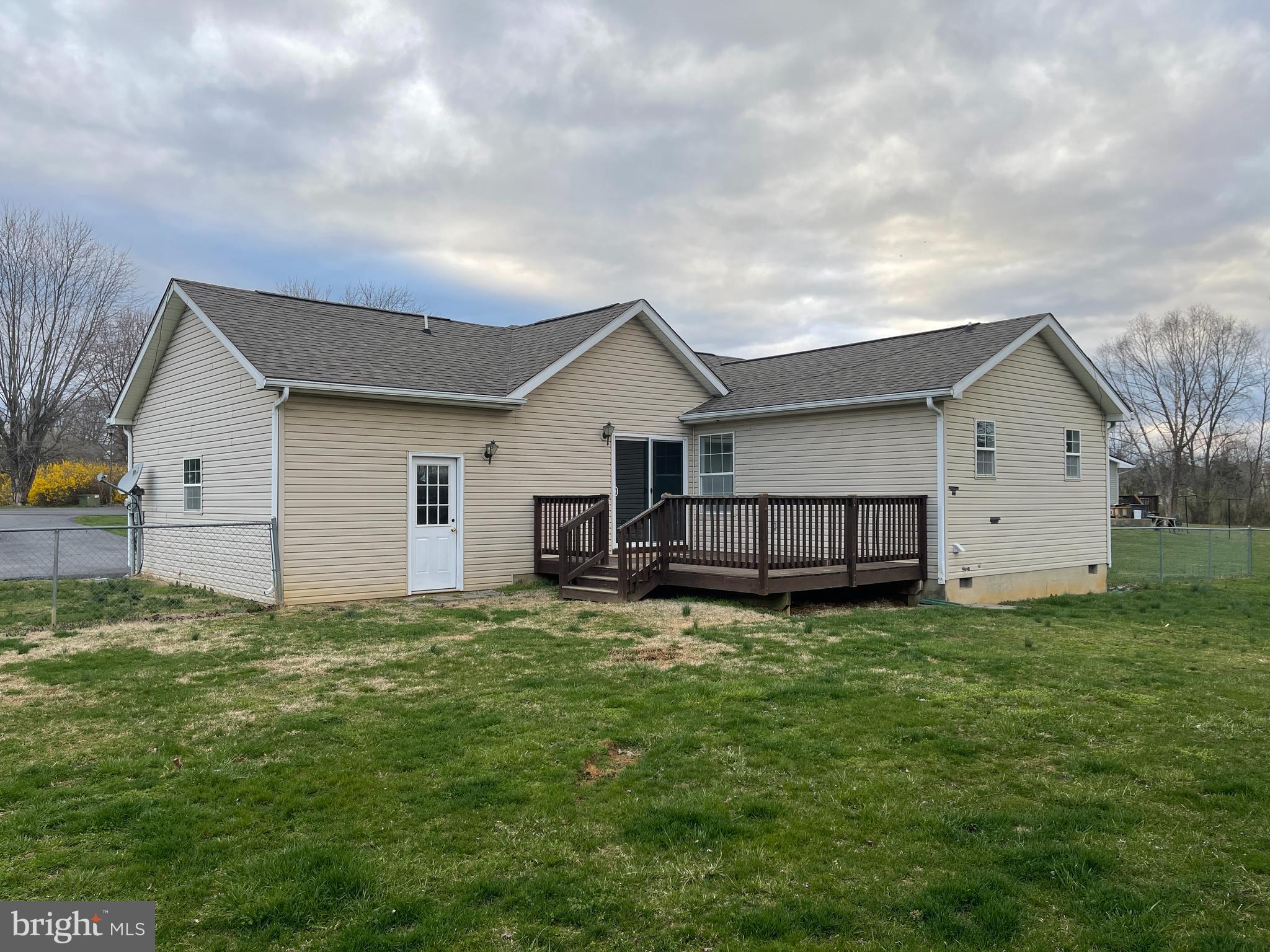 452 Morgan Street Inwood, WV 25428 - Photo 3 of 20