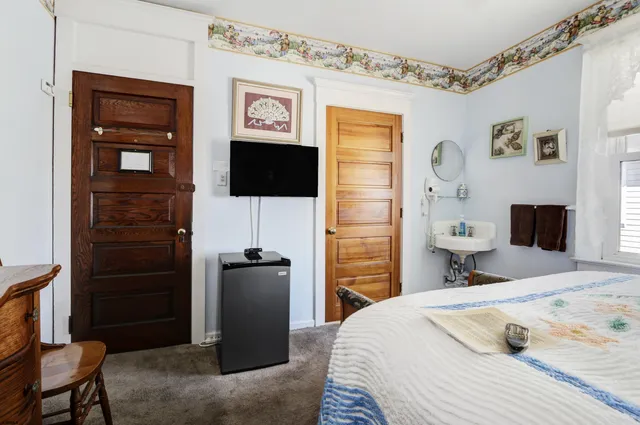 $1,799,900 | 811 Wesley Avenue, Ocean City, NJ 08226