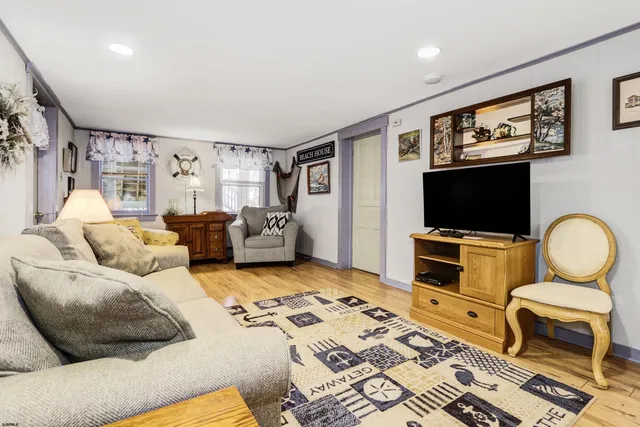 $1,799,900 | 811 Wesley Avenue, Ocean City, NJ 08226