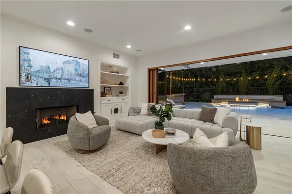 $5,748,000 | 46 Woods Trail, Irvine, CA 92603