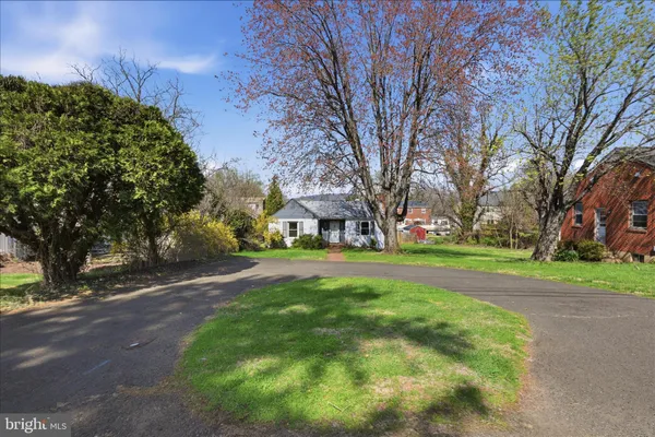 $2,275 | 110 Frazier Road, Warrenton, VA 20186