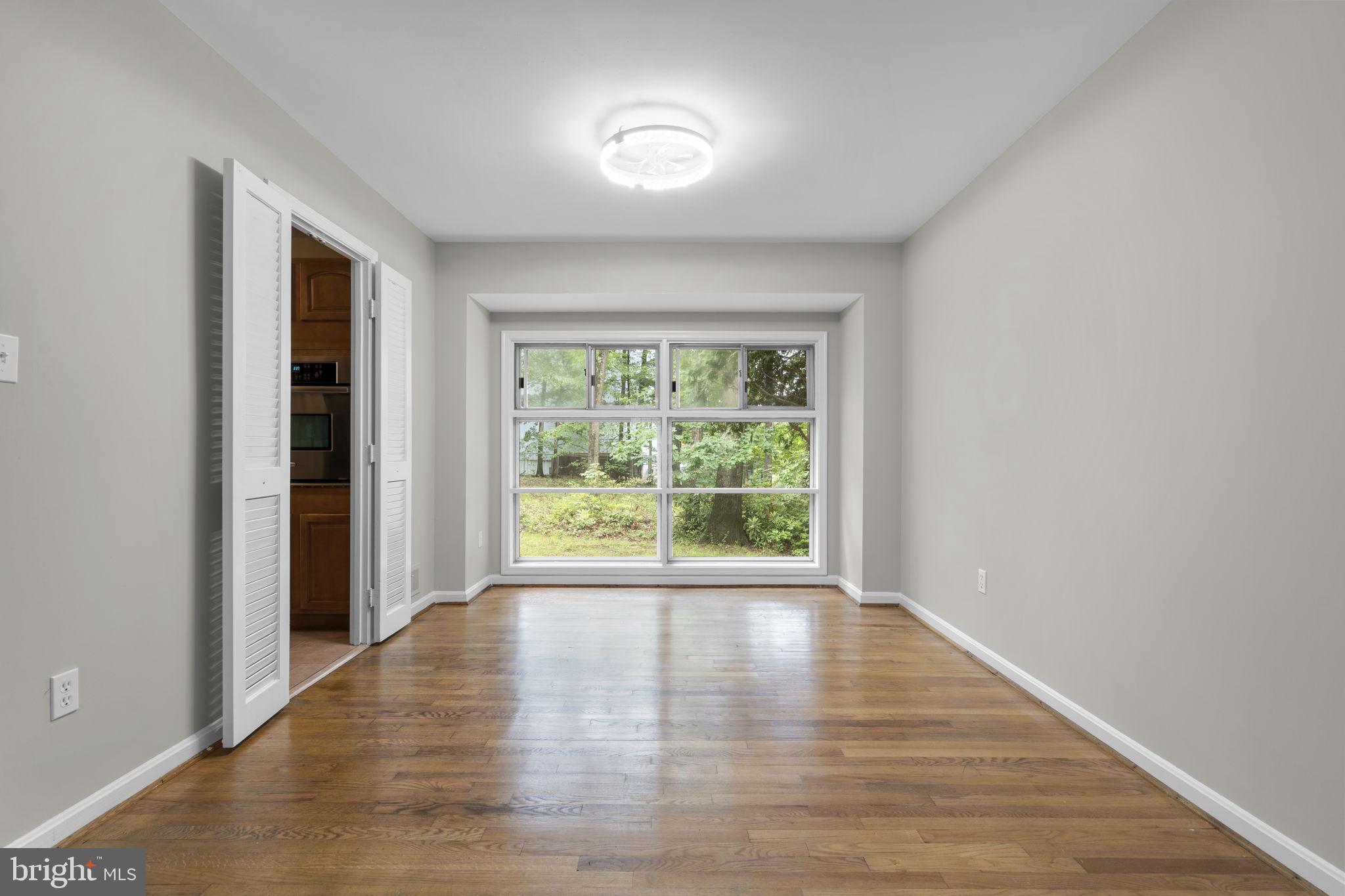 1585 Kimblewick Road Potomac, MD 20854 - Photo 11 of 60