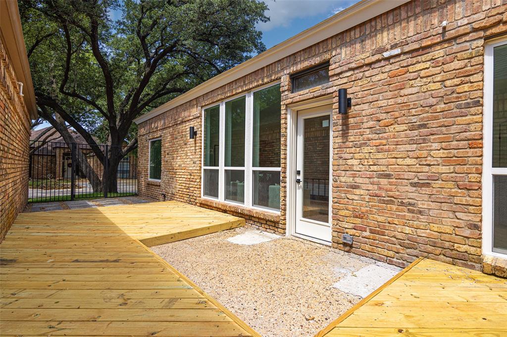 6505 Laurel Valley Road Dallas, TX 75248 - Photo 21 of 36