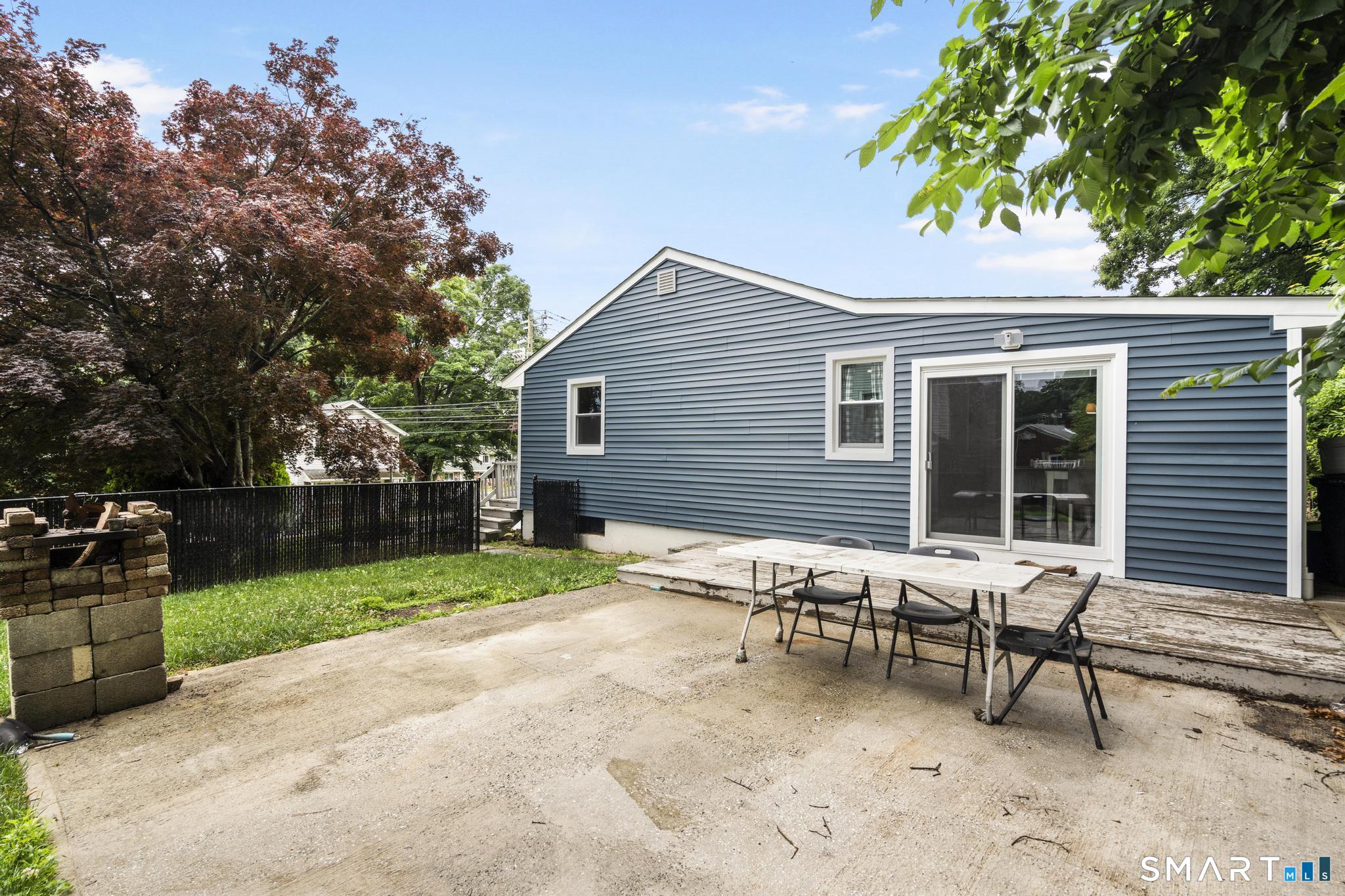 33 Allen Avenue Meriden, CT 06451 - Photo 31 of 36