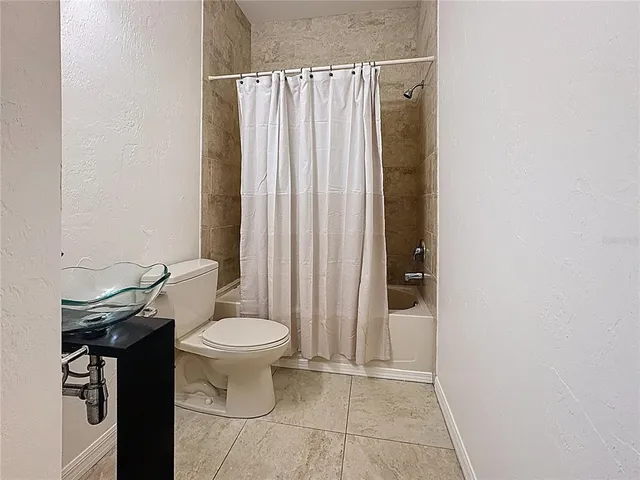 $2,695,000 | 19600 Highway 64, Bradenton, FL 34211