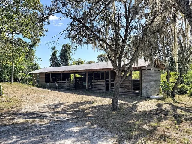 $2,695,000 | 19600 Highway 64, Bradenton, FL 34211