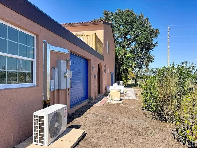 $2,695,000 | 19600 Highway 64, Bradenton, FL 34211