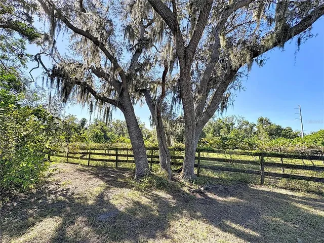 $2,695,000 | 19600 Highway 64, Bradenton, FL 34211