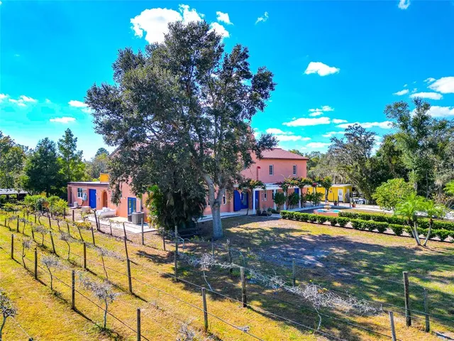 $2,695,000 | 19600 Highway 64, Bradenton, FL 34211