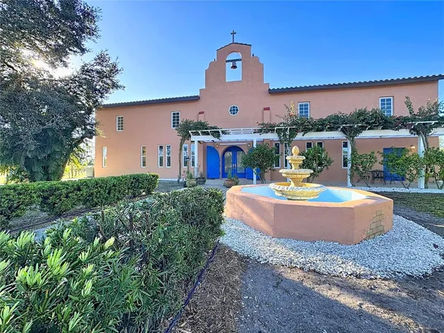 $2,695,000 | 19600 Highway 64, Bradenton, FL 34211