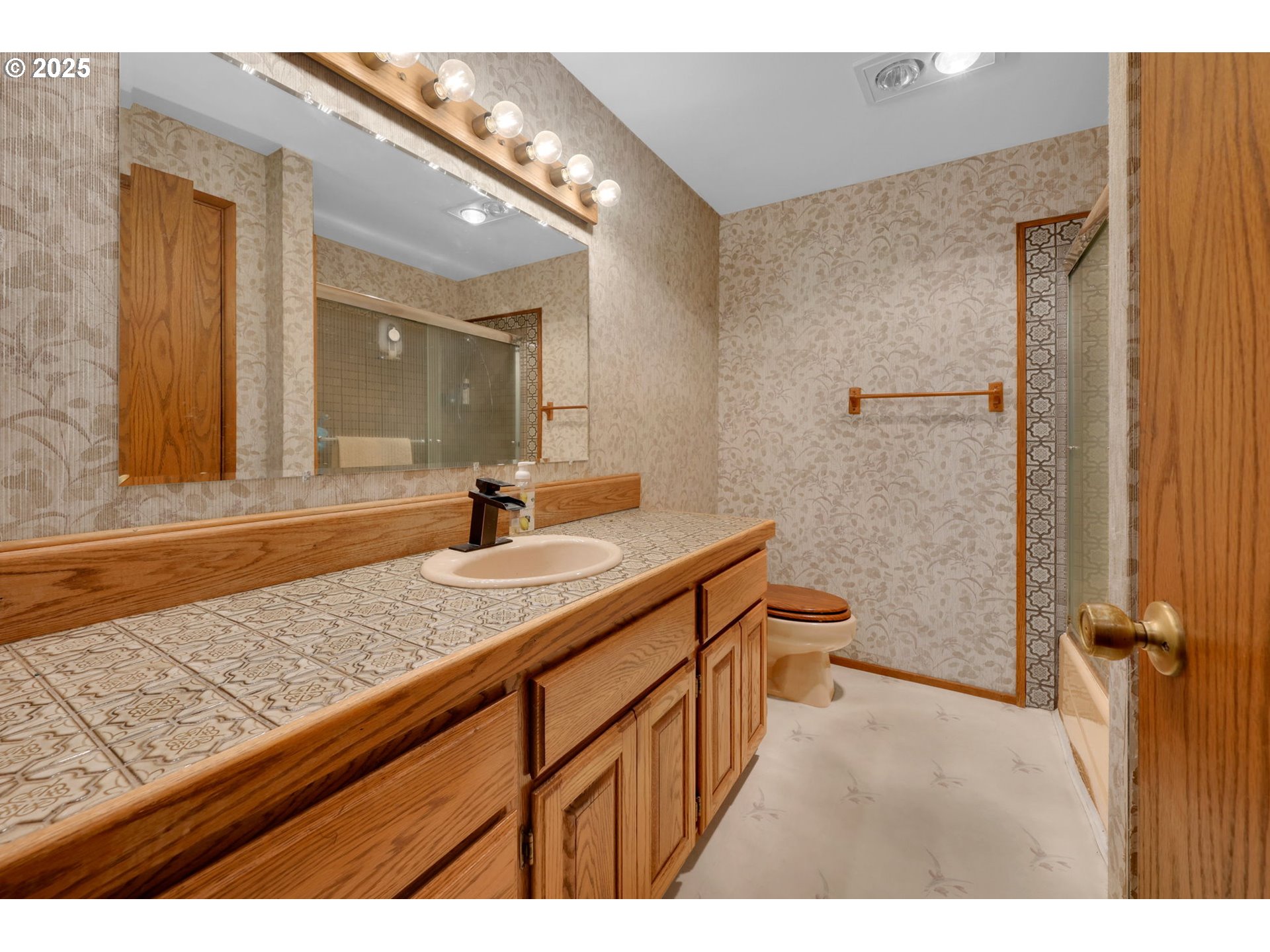 1853 Ridge Water Drive Sutherlin, OR 97479 - Photo 25 of 46