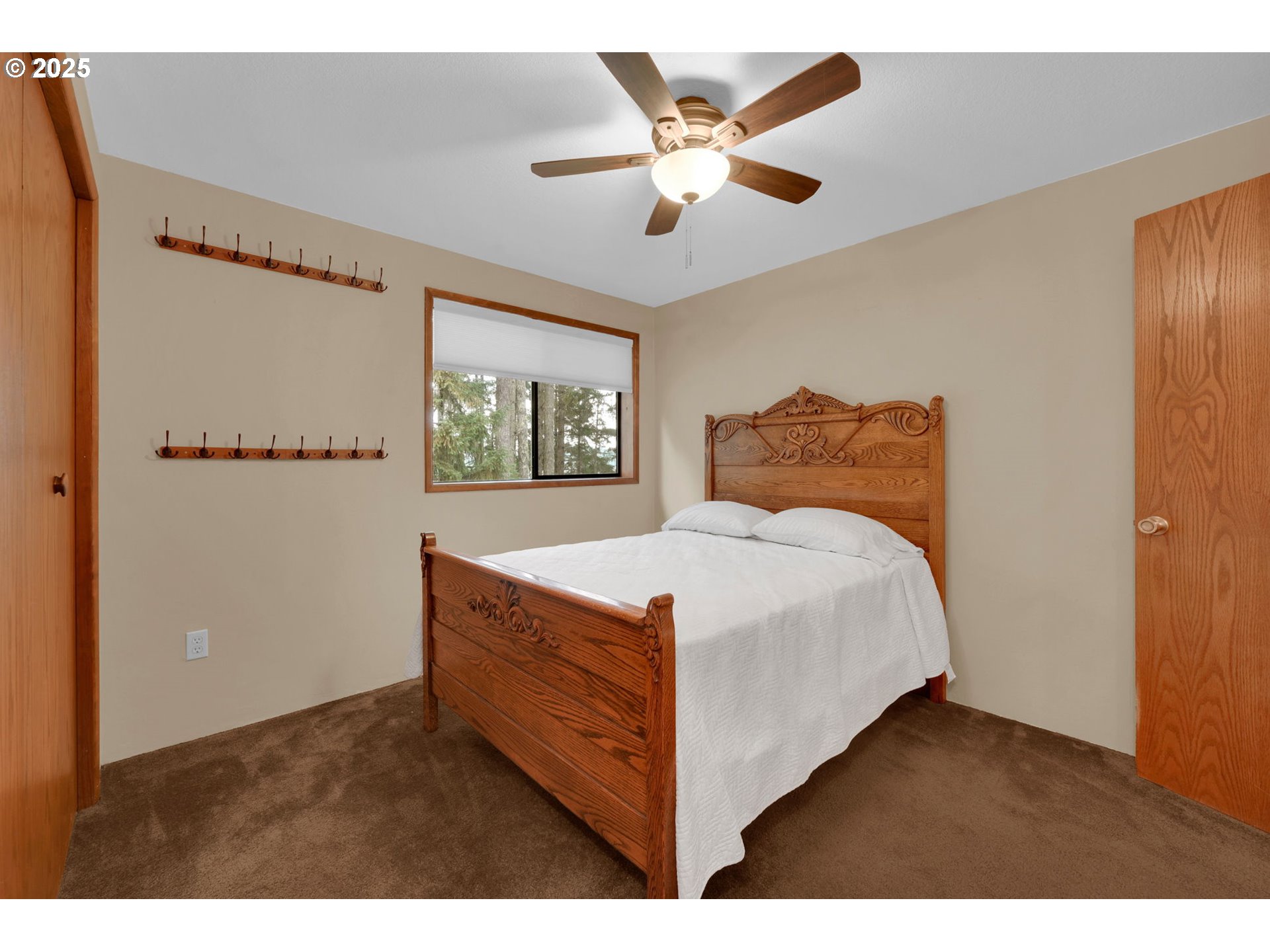 1853 Ridge Water Drive Sutherlin, OR 97479 - Photo 27 of 46