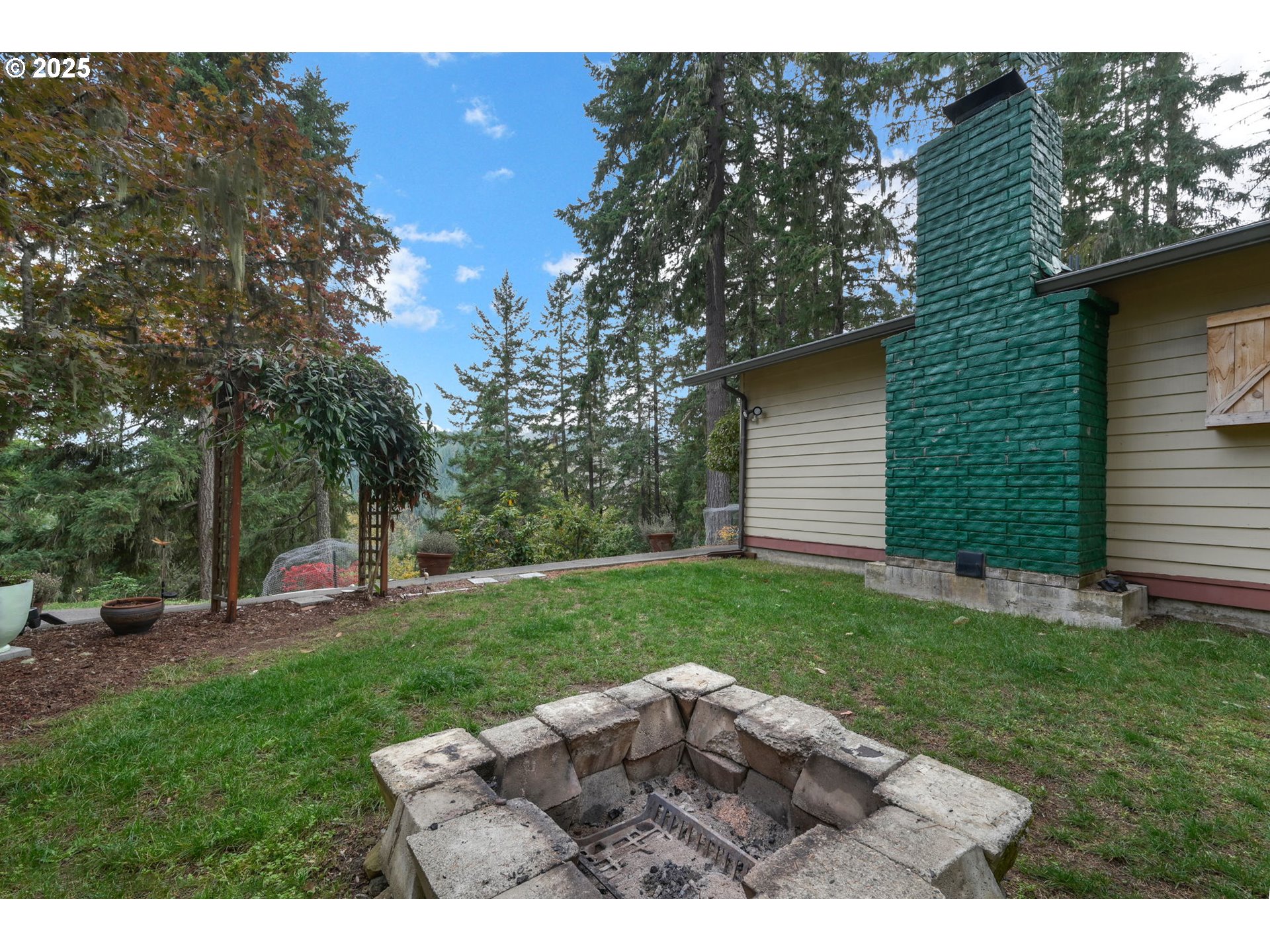 1853 Ridge Water Drive Sutherlin, OR 97479 - Photo 34 of 46