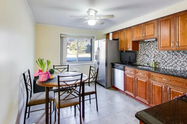 $122,000 | 7410 West 111th Street, Unit 310, Worth, IL 60482