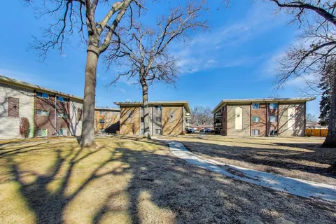 $122,000 | 7410 West 111th Street, Unit 310, Worth, IL 60482