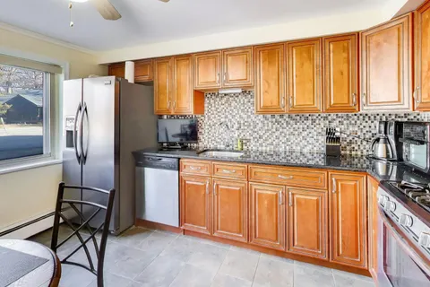 $122,000 | 7410 West 111th Street, Unit 310, Worth, IL 60482