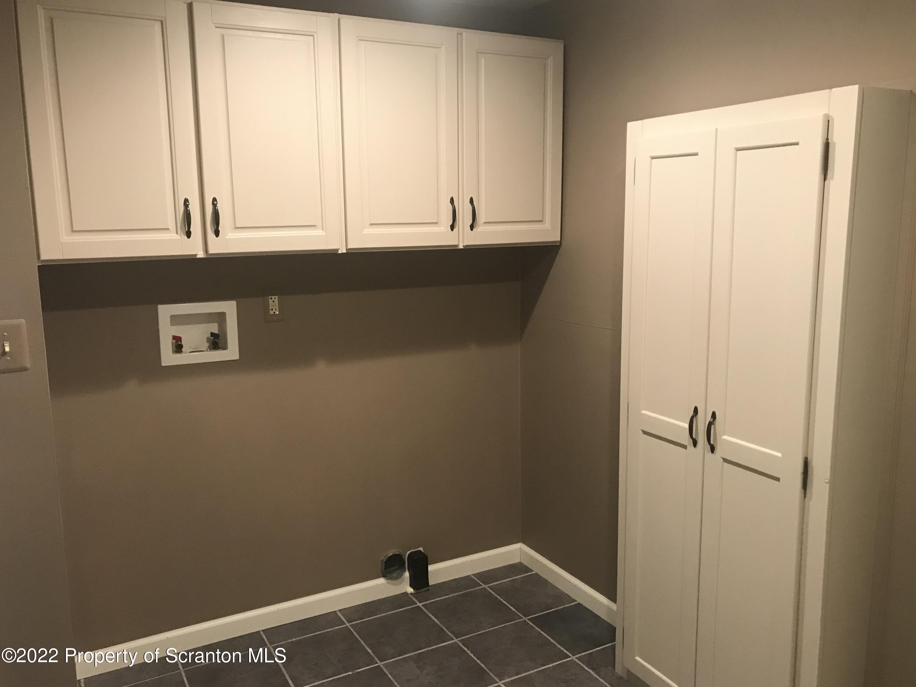 1213 Country Club Road Clarks Summit, PA 18411 - Photo 14 of 21 Gallery Image 14