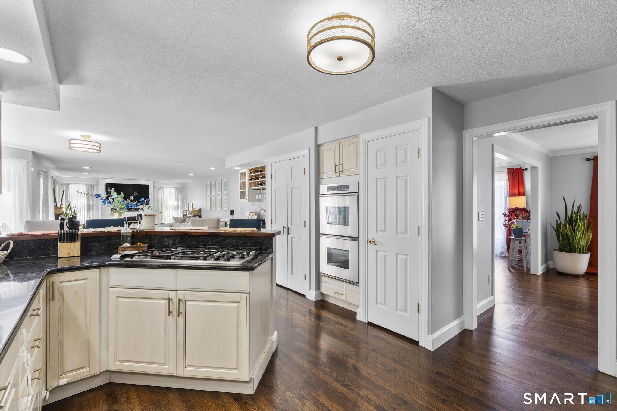 1 Hidden Brook Road Hamden, CT 06518 - Photo 13 of 40