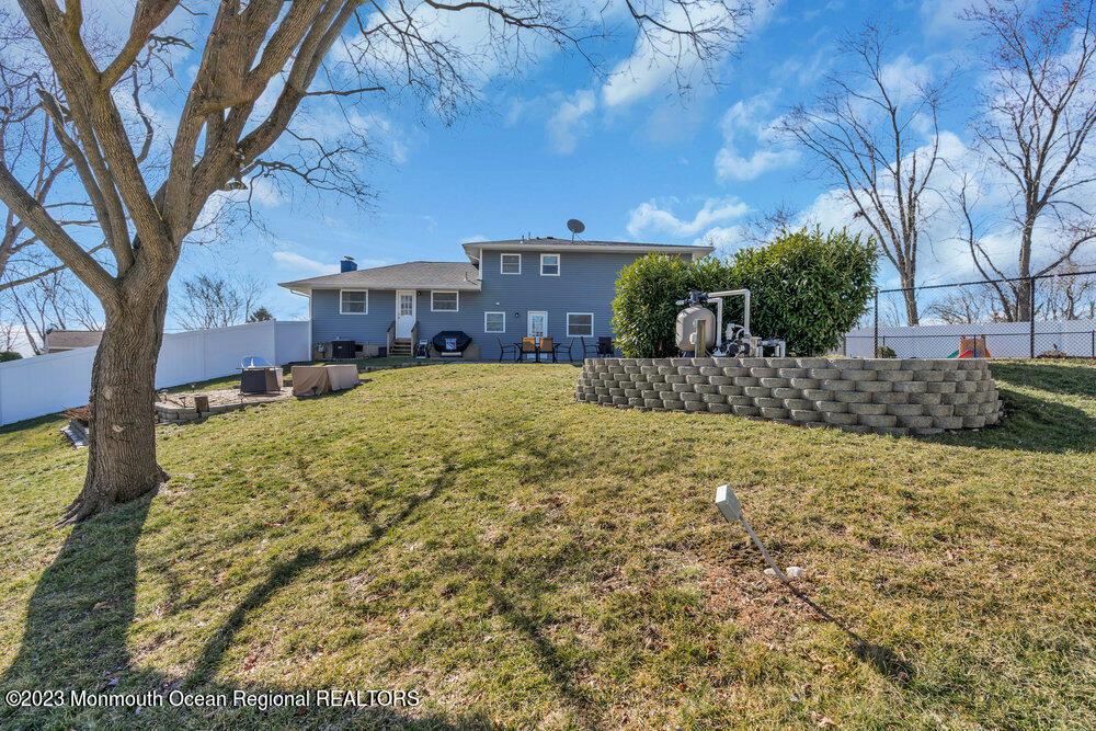 18 Lexington Road Howell, NJ 07731 - Photo 58 of 61 073_dsc07648