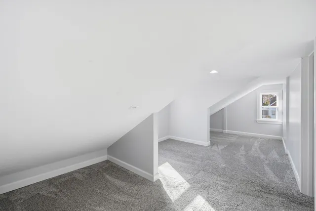 $415,000 | 1489 East Algonquin Road, Des Plaines, IL 60016