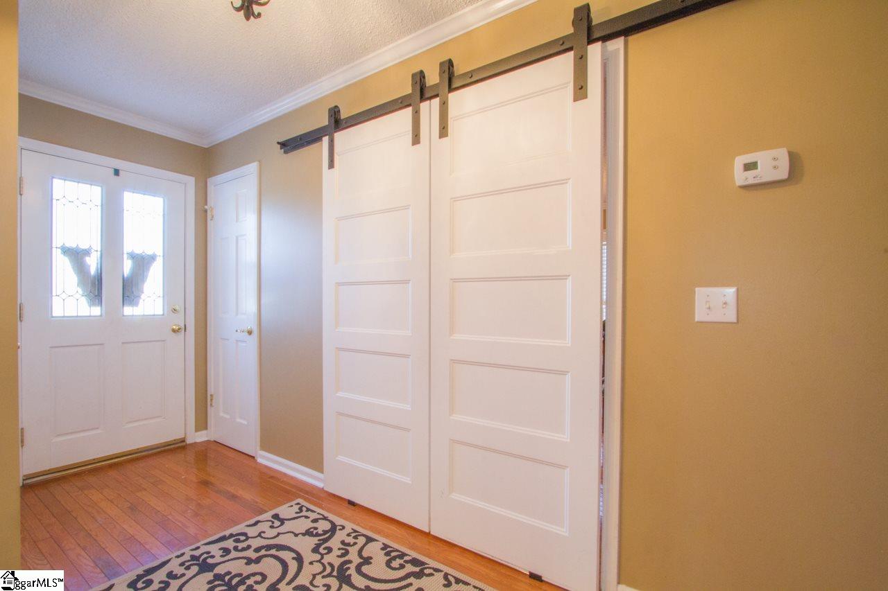 1014 Harpers Way Anderson, SC 29621 - Photo 4 of 36