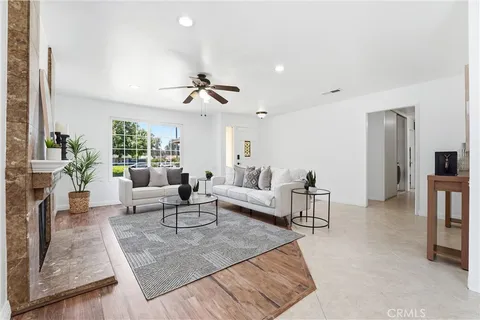 $1,050,000 | 22361 Modina, Laguna Hills, CA 92653