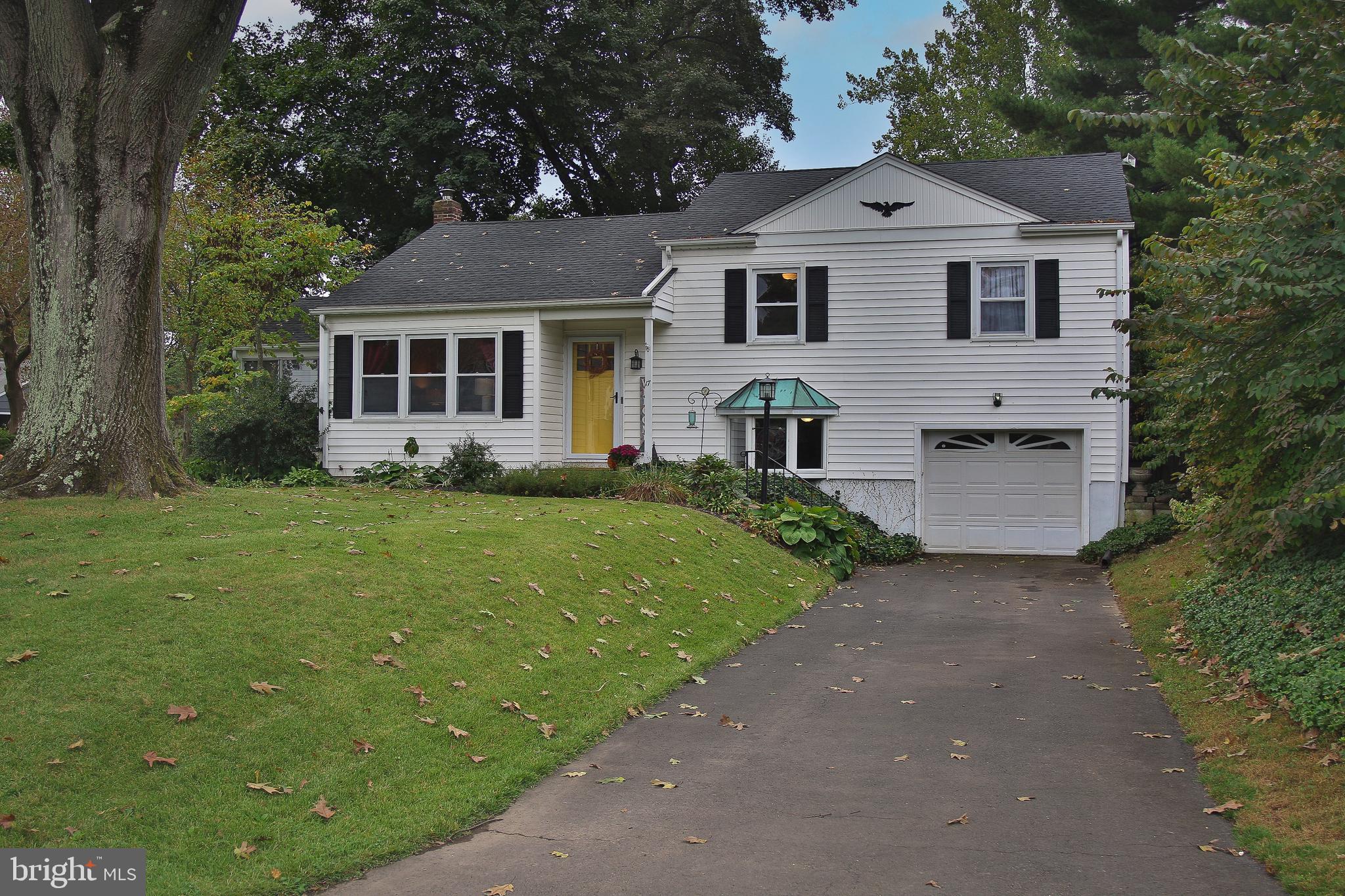 17 Ardsley Road Yardley, PA 19067 - Photo 1 of 20 Front
