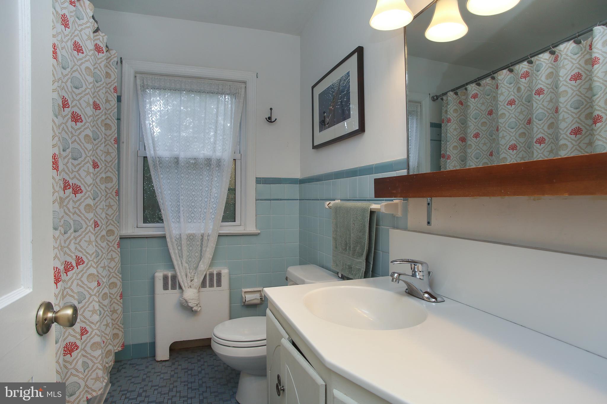 17 Ardsley Road Yardley, PA 19067 - Photo 12 of 20 Bathroom