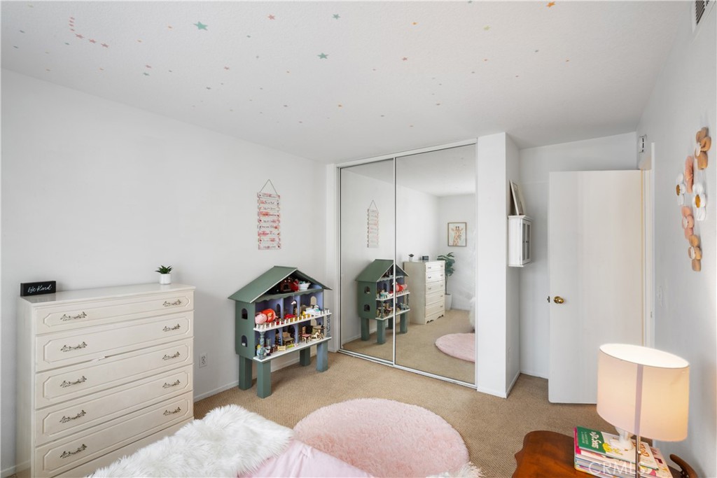 686 Azure Lane, Unit 2 Corona, CA 92879 - Photo 17 of 31