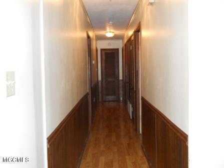 20187 Pineville Road Long Beach, MS 39560 - Photo 8 of 27 Hallway