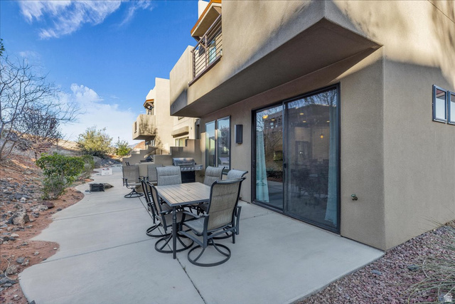 4796 Winged Foot Drive St. George, UT 84770 - Photo 15 of 33 View of patio / terrace with an outdoor kitchen / dining area
