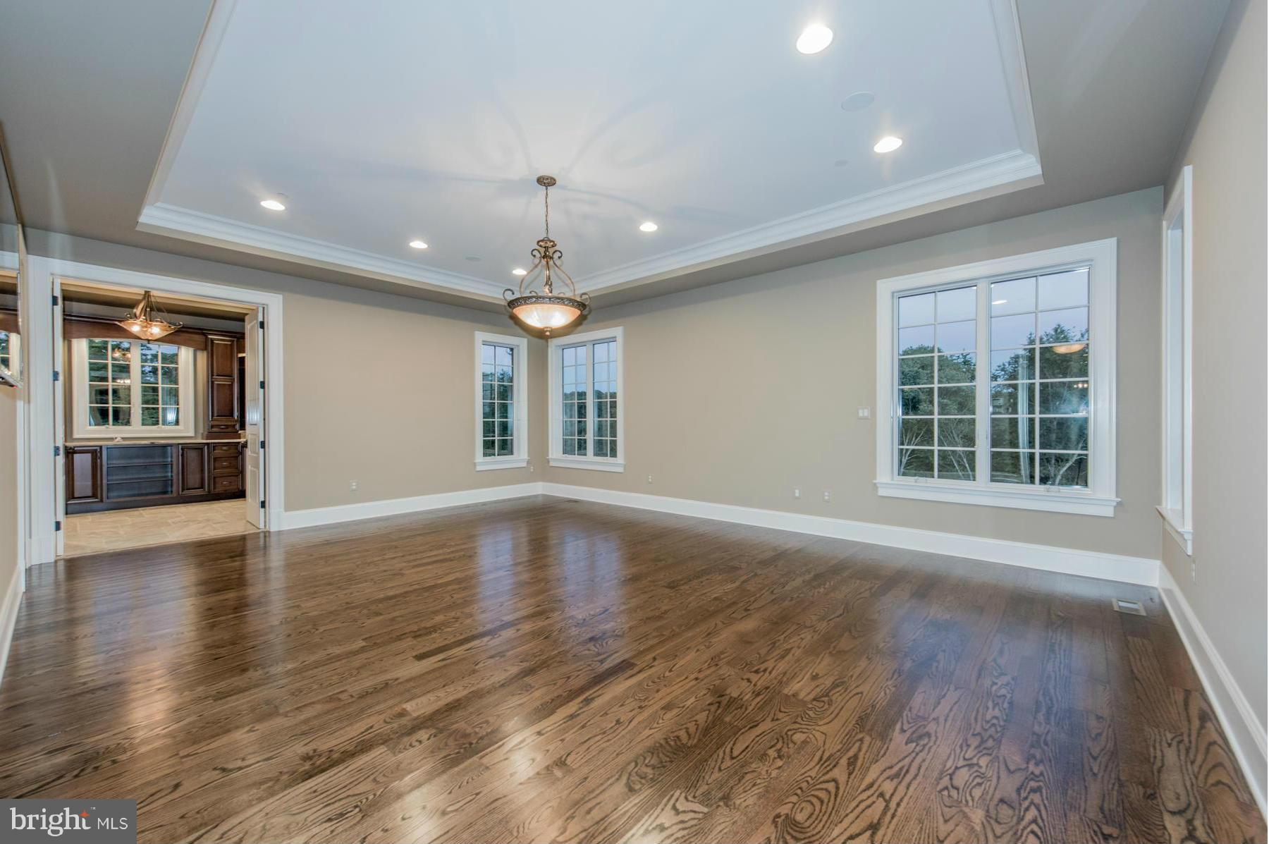 2684 Daisy Road Woodbine, MD 21797 - Photo 17 of 30 Main Level Owner's Suite