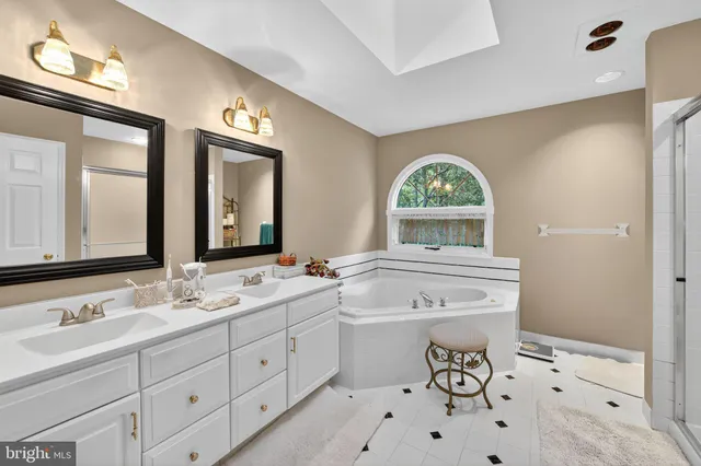 $874,000 | 38 Yarmouth Lane, Downingtown, PA 19335