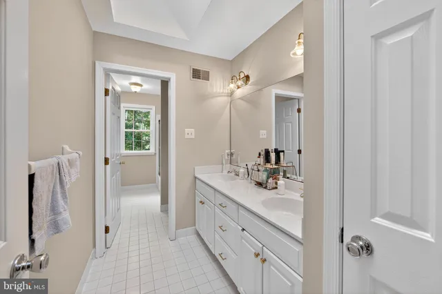 $874,000 | 38 Yarmouth Lane, Downingtown, PA 19335