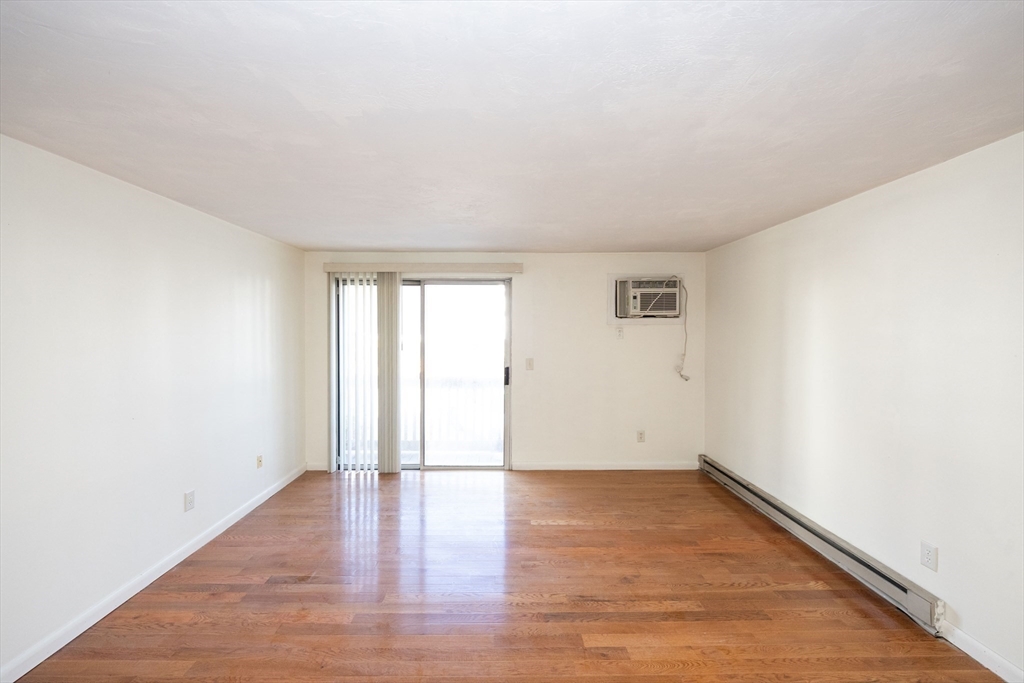 11 B Gibbs Street, Unit 28 Worcester, MA 01607 - Photo 1 of 13