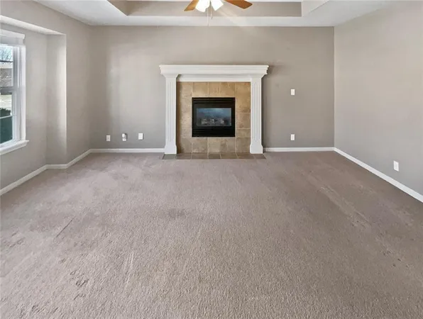 $281,000 | 1607 Northwest Hilltop Lane, Grain Valley, MO 64029