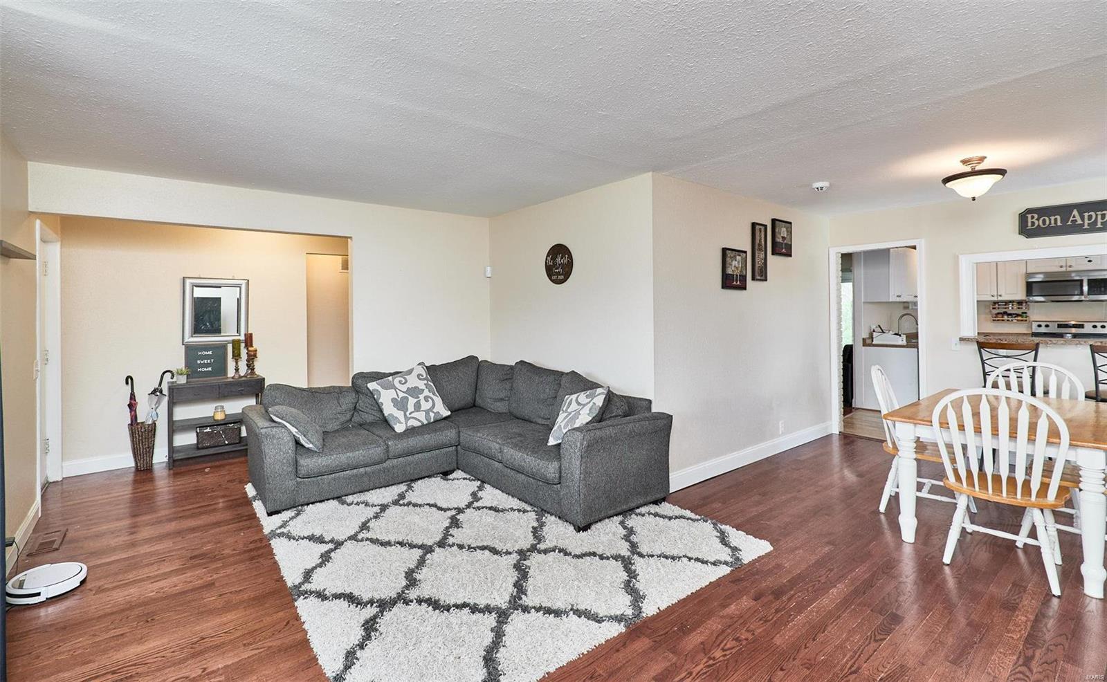 4330 Parker Road Black Jack, MO 63033 - Photo 13 of 38