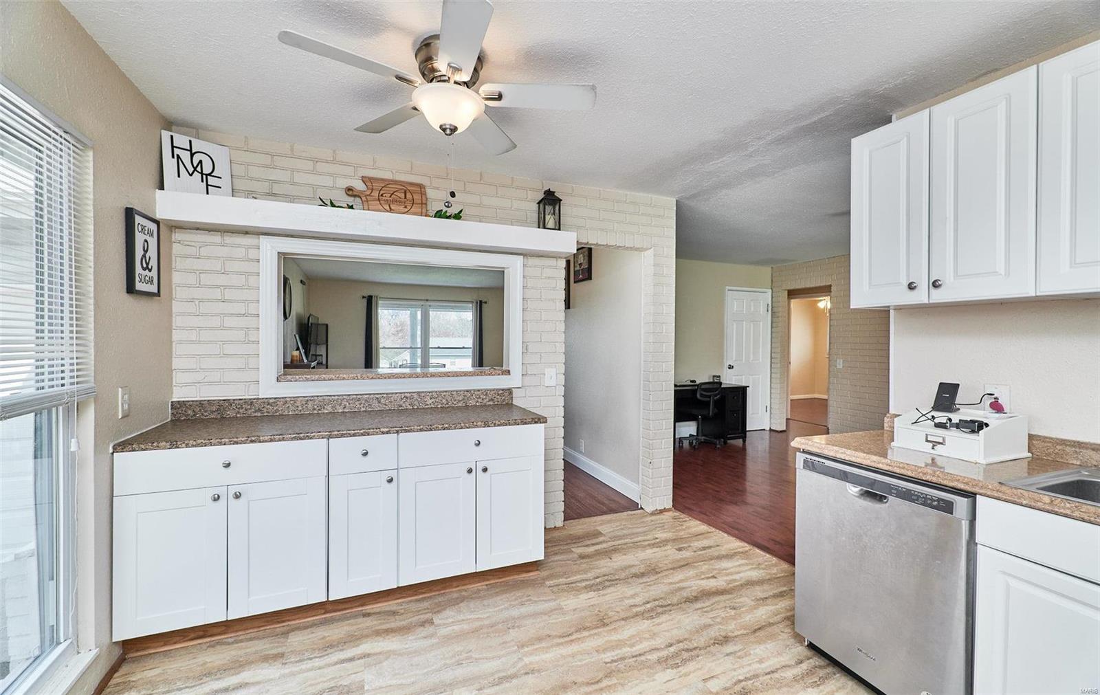 4330 Parker Road Black Jack, MO 63033 - Photo 19 of 38