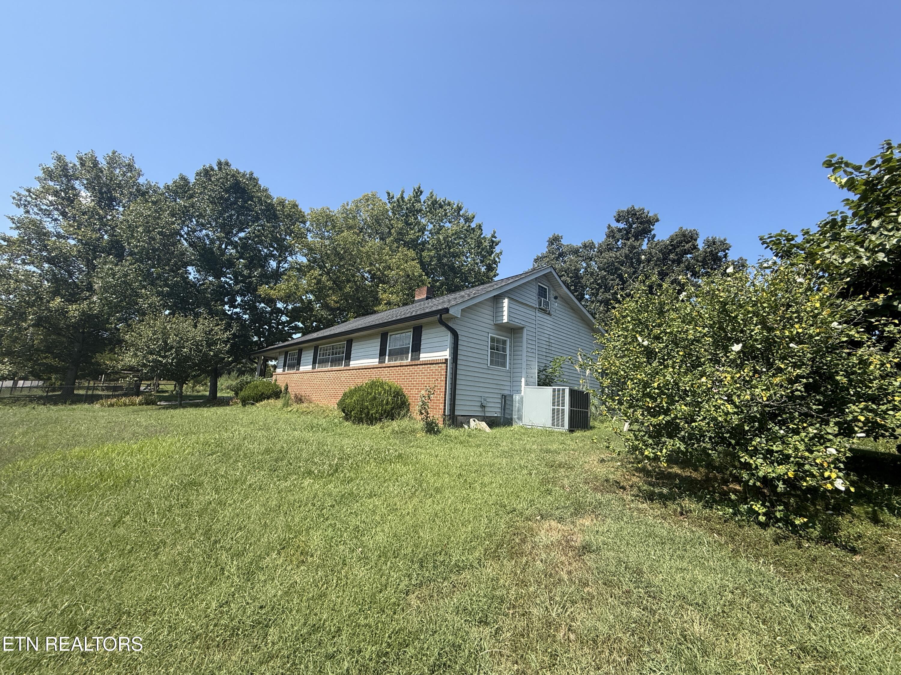 549 Raccoon Valley Road Powell, TN 37849 - Photo 20 of 42 IMG_0864