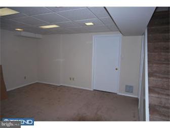 516 Media Line Road Newtown Square, PA 19073 - Photo 8 of 12 Office / Study
