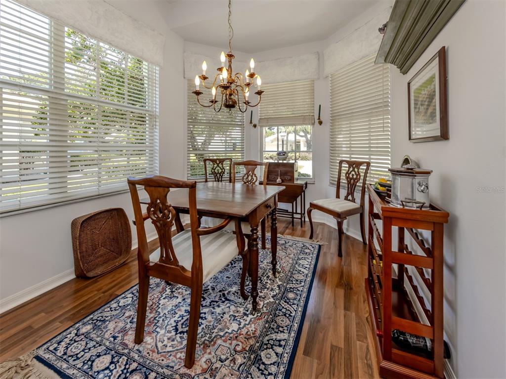 553 Fallbrook Drive Venice, FL 34292 - Photo 14 of 65